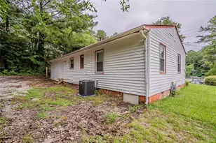 3633 Bunker Hill Dr SW, Atlanta, GA 30331 - Photo 27