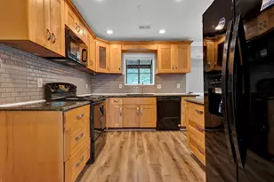 135 Melanie Ct, Atlanta, GA 30349 - Photo 7