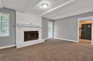 135 Melanie Ct, Atlanta, GA 30349 - Photo 5