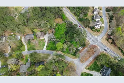 2020 S Hidden Hills Parkway, Stone Mountain, GA 30088 - Photo 5