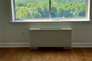 2479 Peachtree Rd NE, Atlanta, GA 30305 - Photo 15