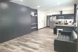 303 Carleeta St, Barnesville, GA 30204 - Photo 9