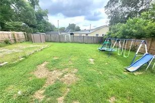 303 Carleeta St, Barnesville, GA 30204 - Photo 29