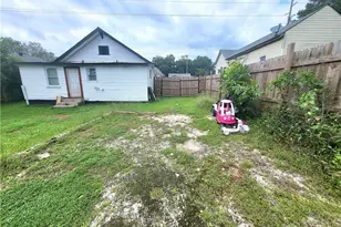 303 Carleeta St, Barnesville, GA 30204 - Photo 31