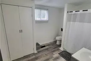 303 Carleeta St, Barnesville, GA 30204 - Photo 25