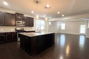 370 Broadmoor Dr, Braselton, GA 30517 - Photo 5