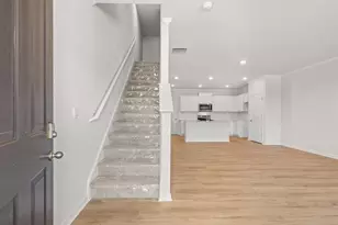 6745 Leigh St, Flowery Branch, GA 30542 - Photo 7