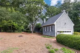 8205 Innsbruck Dr, Atlanta, GA 30350 - Photo 5