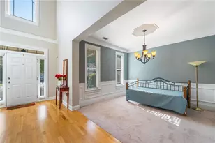 2557 Bay Crest Ln, Loganville, GA 30052 - Photo 7