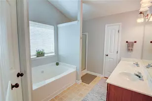 4918 McEver View Dr, Sugar Hill, GA 30518 - Photo 9