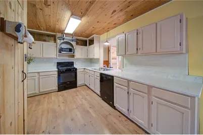 230 Skyview Drive, Clarkesville, GA 30523 - Photo 9