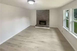 105 Woodbine Dr, Carrollton, GA 30117 - Photo 3