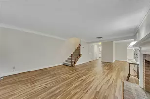 110 Great Oaks Ln, Roswell, GA 30075 - Photo 9