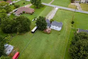 381 Willowwind Dr, Loganville, GA 30052 - Photo 9