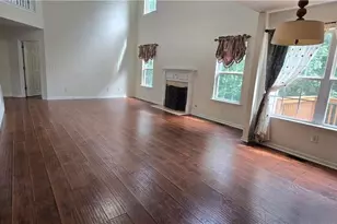 3811 Roxfield Dr, Buford, GA 30518 - Photo 3