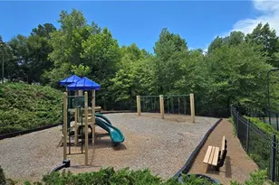3811 Roxfield Dr, Buford, GA 30518 - Photo 33