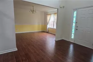 3811 Roxfield Dr, Buford, GA 30518 - Photo 3