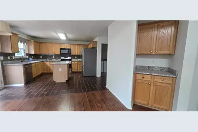 3811 Roxfield Drive, Buford, GA 30518 - Photo 7