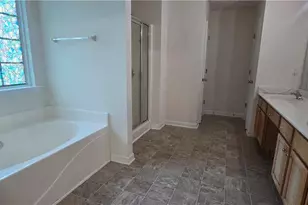 3811 Roxfield Dr, Buford, GA 30518 - Photo 15