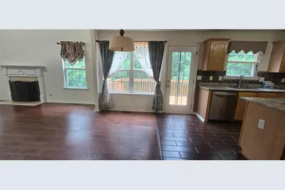 3811 Roxfield Drive, Buford, GA 30518 - Photo 7