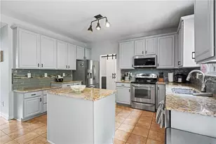 3725 Roxwood Park Dr, Buford, GA 30518 - Photo 17