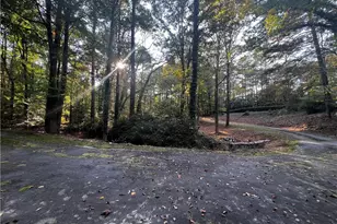 1340 W Garmon Rd, Sandy Springs, GA 30327 - Photo 5