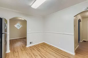 5455 Red Berry Ln SW, Atlanta, GA 30331 - Photo 11