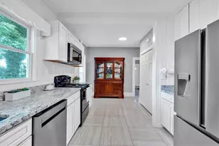 8 S Hughes Street SW, Rome, GA 30165 - Photo 7