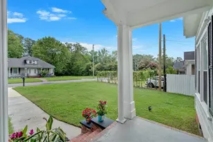 8 S Hughes Street SW, Rome, GA 30165 - Photo 3