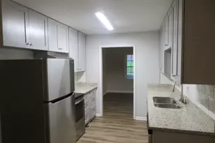 296 Bromack Dr SE, Atlanta, GA 30315 - Photo 5