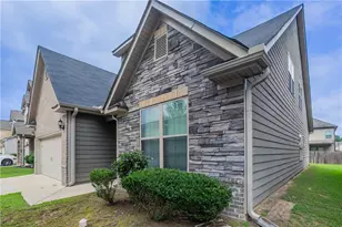 7610 Crawford Ct, Fairburn, GA 30213 - Photo 3