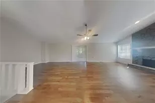 2742 Bentwood Dr, Marietta, GA 30062 - Photo 3