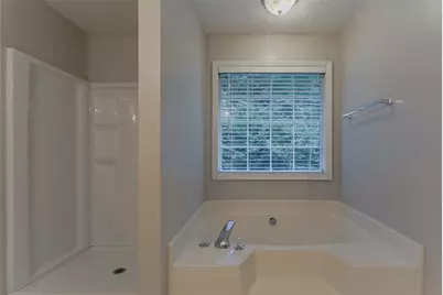 6001 Devonshire Drive, Flowery Branch, GA 30542 - Photo 23