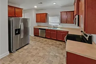 6271 Hickory Ln Cir, Union City, GA 30291 - Photo 7