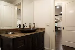 4136 N Stratford Rd NE, Atlanta, GA 30342 - Photo 59