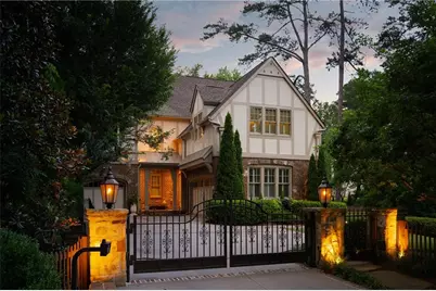 4136 N Stratford Road NE, Atlanta, GA 30342 - Photo 1