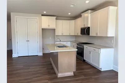 939 Crestmanor Drive, Marietta, GA 30008 - Photo 7