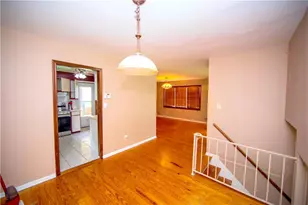 5856 Oakleaf Dr, Stone Mountain, GA 30087 - Photo 7