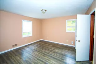 5856 Oakleaf Dr, Stone Mountain, GA 30087 - Photo 15