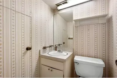 270 Lakemoore Drive #B, Atlanta, GA 30342 - Photo 5