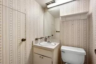 270 Lakemoore Dr, Atlanta, GA 30342 - Photo 5