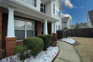 5670 Winter Bluff Way, Sugar Hill, GA 30518 - Photo 3