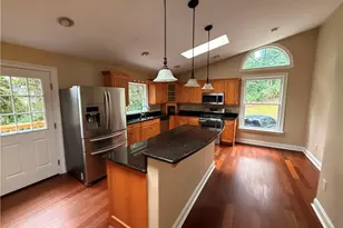 1505 Hillcrest Dr, Sugar Hill, GA 30518 - Photo 5