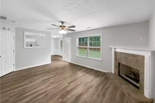 4107 Round Stone Trail, Snellville, GA 30039 - Photo 9