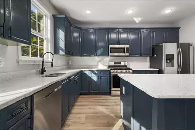 6330 Weller Trail, Sugar Hill, GA 30518 - Photo 11