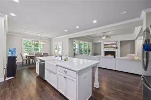 1830 Sauterne Dr, Hoschton, GA 30548 - Photo 5