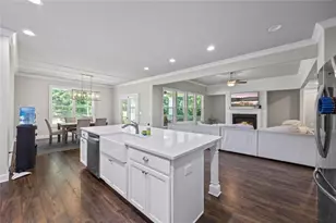 1830 Sauterne Dr, Hoschton, GA 30548 - Photo 5