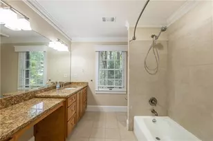 327 W Parkwood Rd, Decatur, GA 30030 - Photo 25