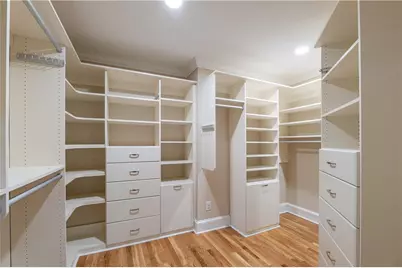 327 W Parkwood Road, Decatur, GA 30030 - Photo 17