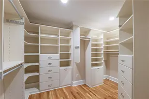 327 W Parkwood Rd, Decatur, GA 30030 - Photo 17